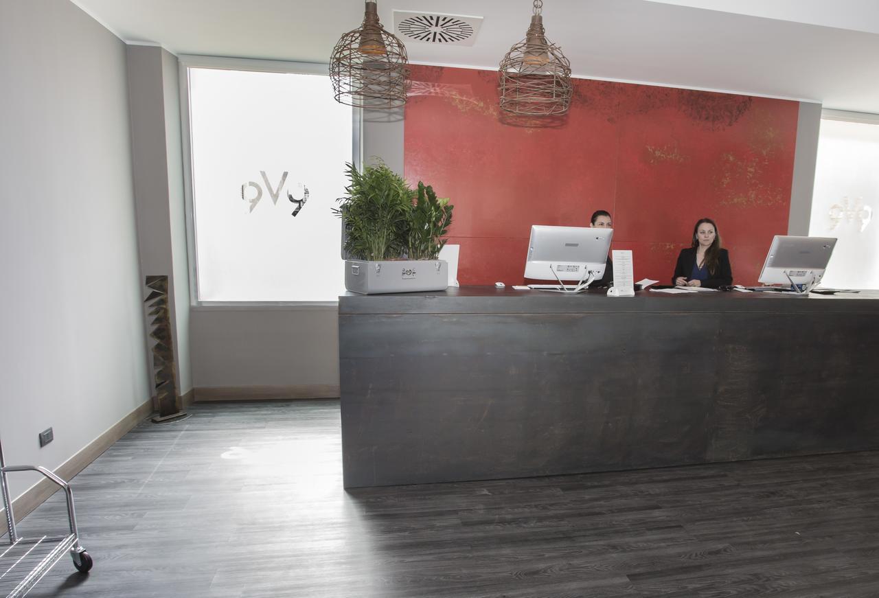 V99 Hotel Рим Экстерьер фото