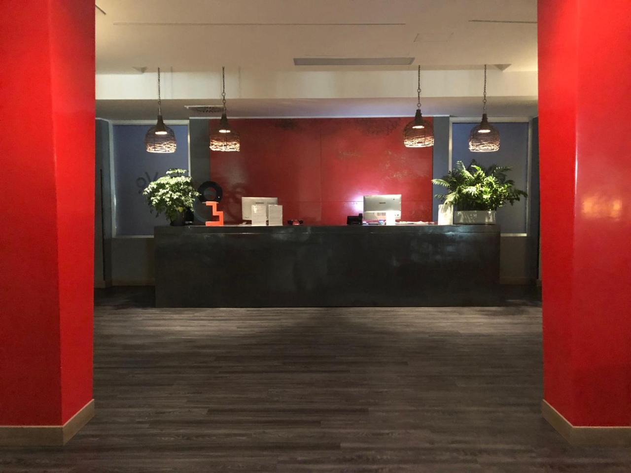 V99 Hotel Рим Экстерьер фото