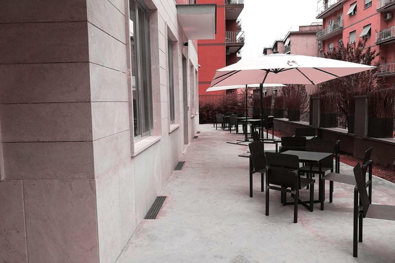 V99 Hotel Рим Экстерьер фото