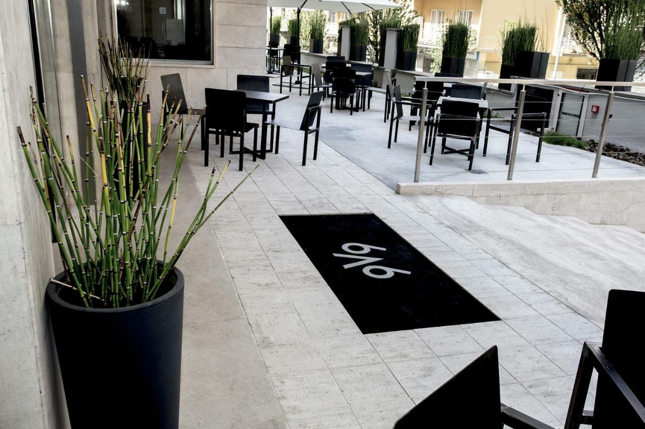 V99 Hotel Рим Экстерьер фото