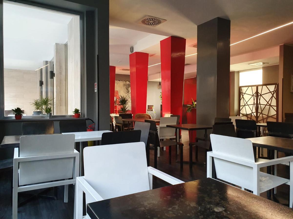 V99 Hotel Рим Экстерьер фото
